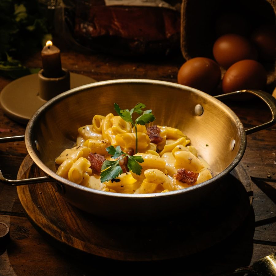Carbonara Original with guanciale, pecorino and egg yolk at My Pasta My Art, Italian restaurant in Malasaña Madrid